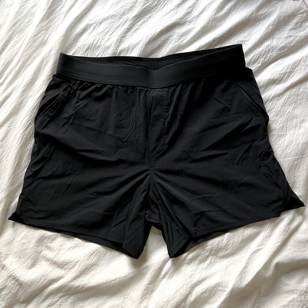 Ten Thousand Tactical Training Shorts in Size Large, 5” Inseam